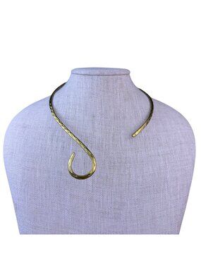 Hammered Metal Unisex Gold Tone Choker Necklace Modernist Hook Closure Handmade
